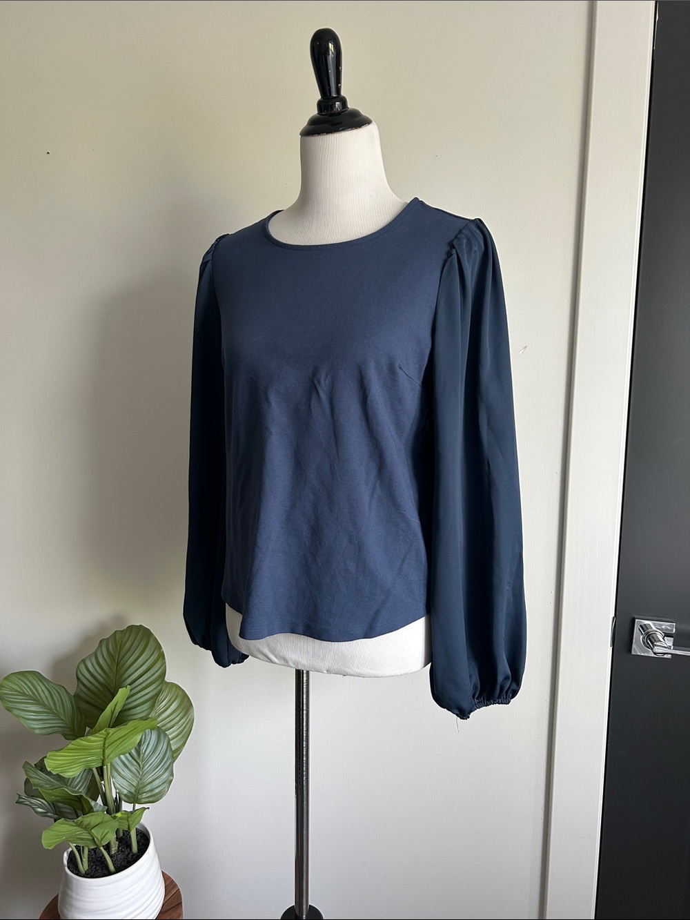 Nine West M dark blue Long-Sleeve Puff Shoulder Top